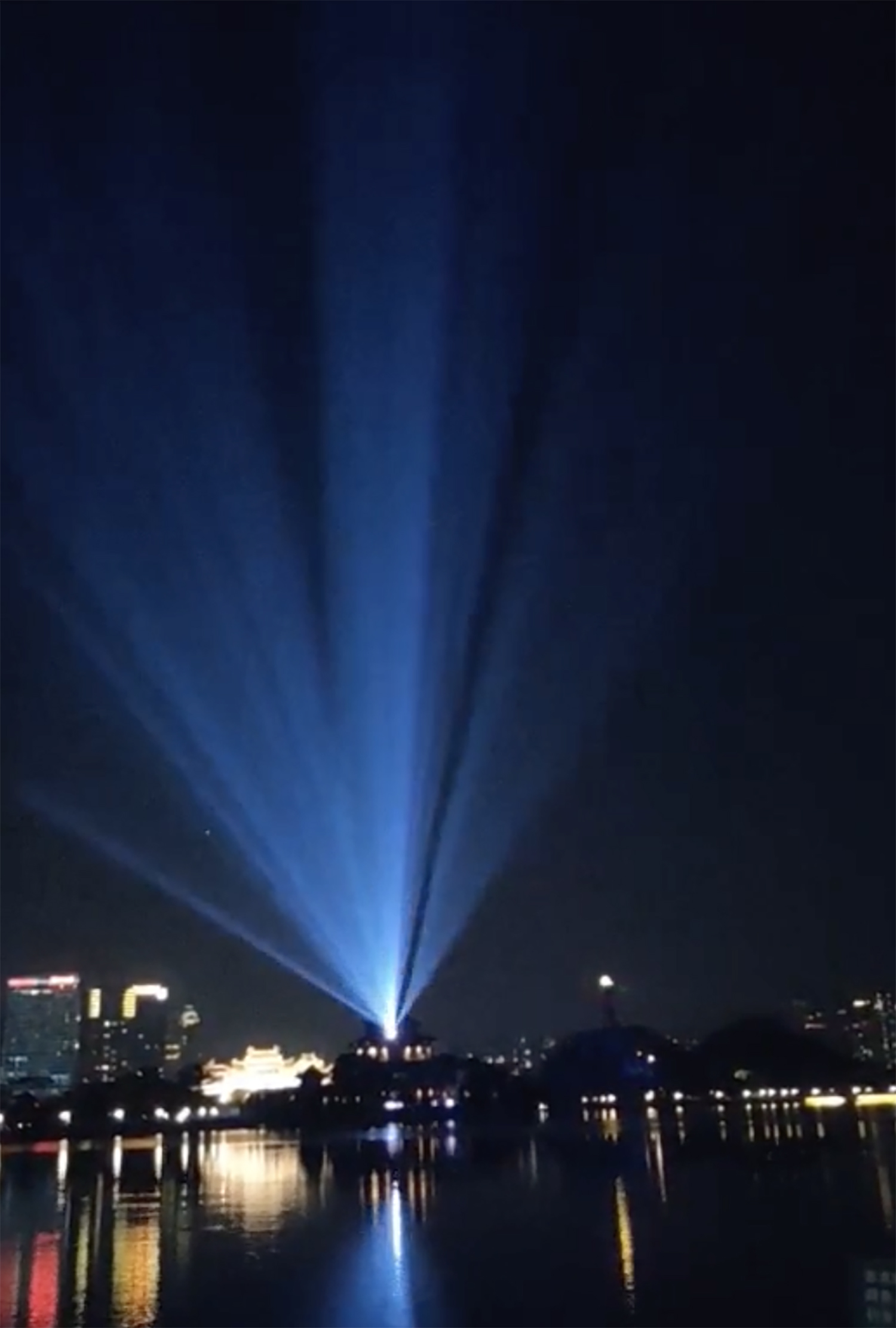 雷色光電 | 防水激光表演機(圖16)