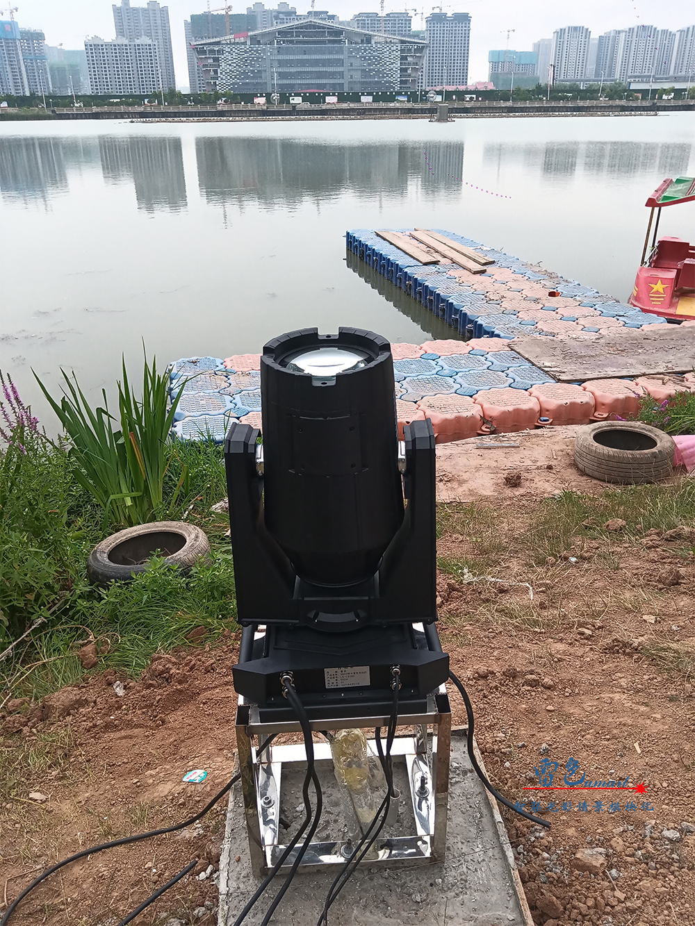 由雷色光電打造的“大美漯河·水韻西城”共慶百年華誕月灣湖之夜主題燈光秀上演啦！(圖13)