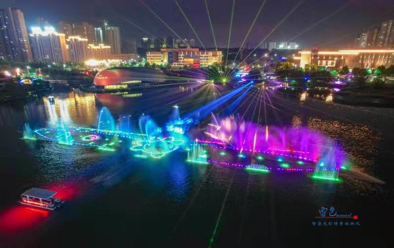 由雷色光電打造的“大美漯河·水韻西城”共慶百年華誕月灣湖之夜主題燈光秀上演啦！(圖1)