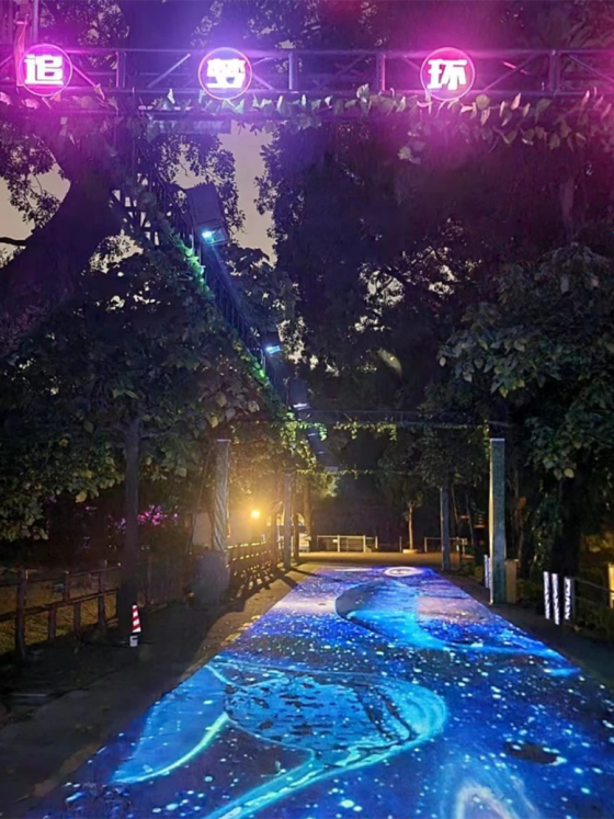 雷色光電打造《夢境光語》夜場燈光秀震撼來襲！(圖3)